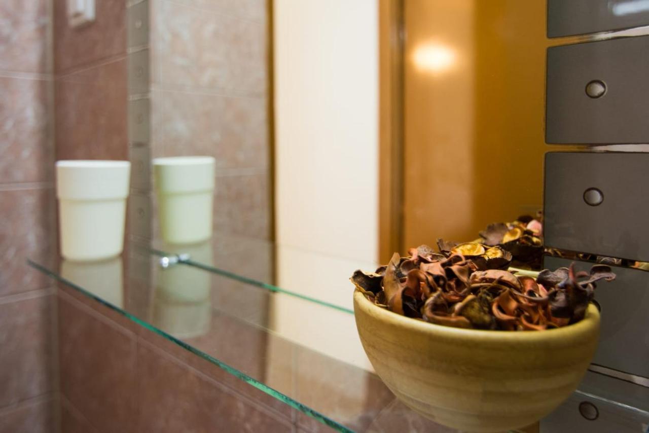 Sobe Rolo Uz More Hotel Biograd Na Moru Ngoại thất bức ảnh