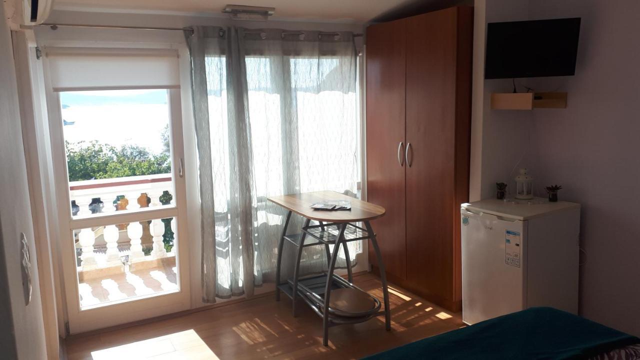 Sobe Rolo Uz More Hotel Biograd Na Moru Ngoại thất bức ảnh