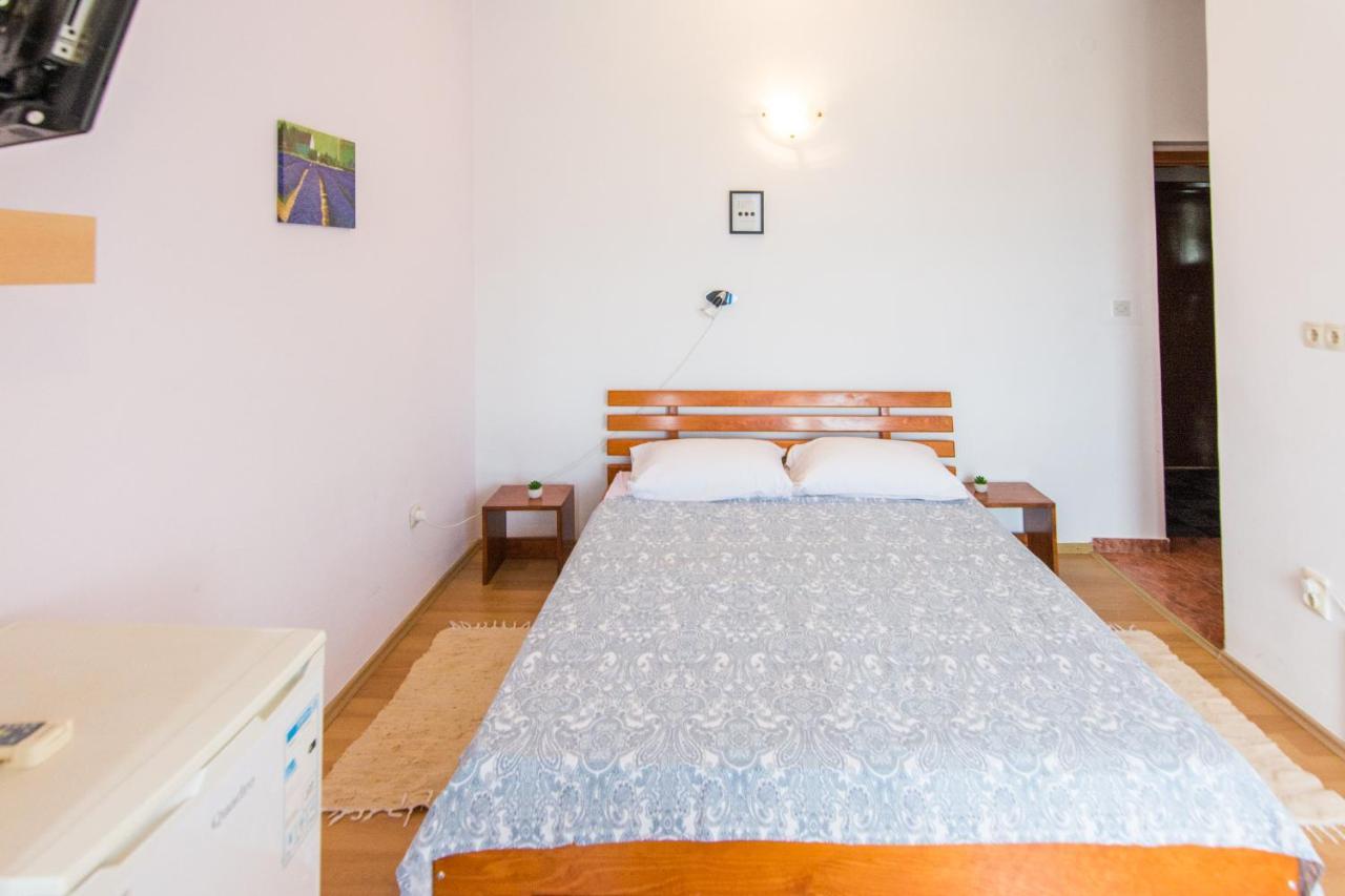 Sobe Rolo Uz More Hotel Biograd Na Moru Ngoại thất bức ảnh